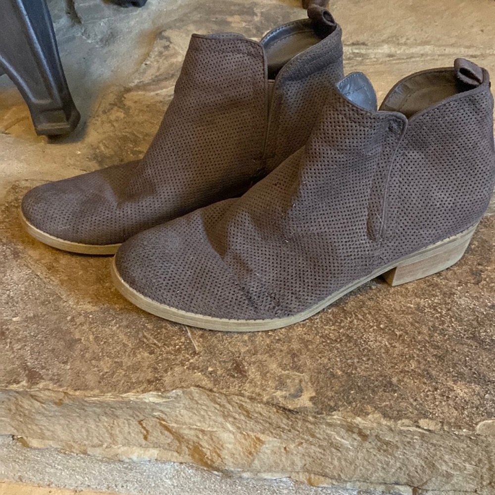 Women’s booties